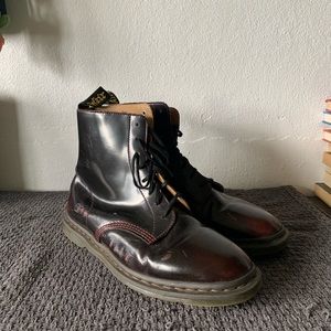 DR MARTENS